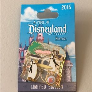 Disneyland plaza inn pin